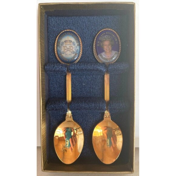 HM Queen Elizabeth II Golden Jubilee Spoon Set, Gold-Toned, House of Vanguard - Picture 1 of 6